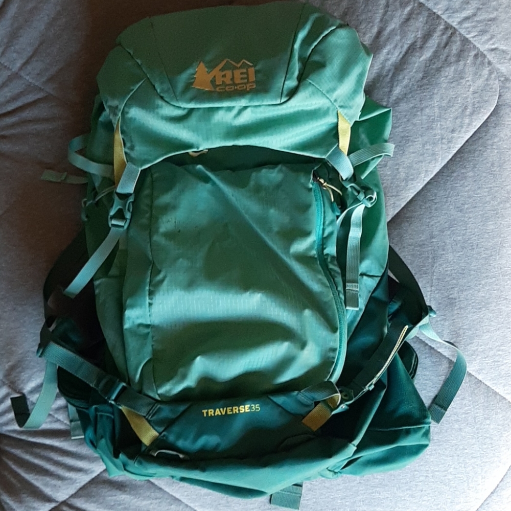 REI Women's Traverse 35 - Small